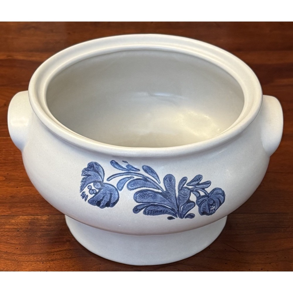 Vintage Pfaltzgraff Yorktowne Stoneware Large Soup Tureen Base ONLY USA 160Y